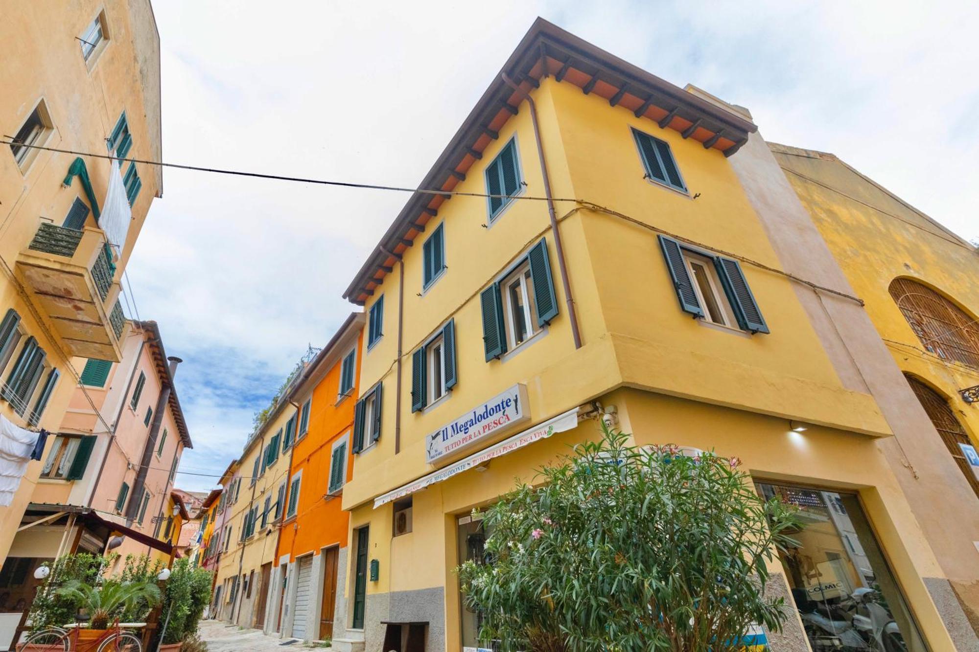 Residenza Cavour Portoferraio City Center Екстериор снимка